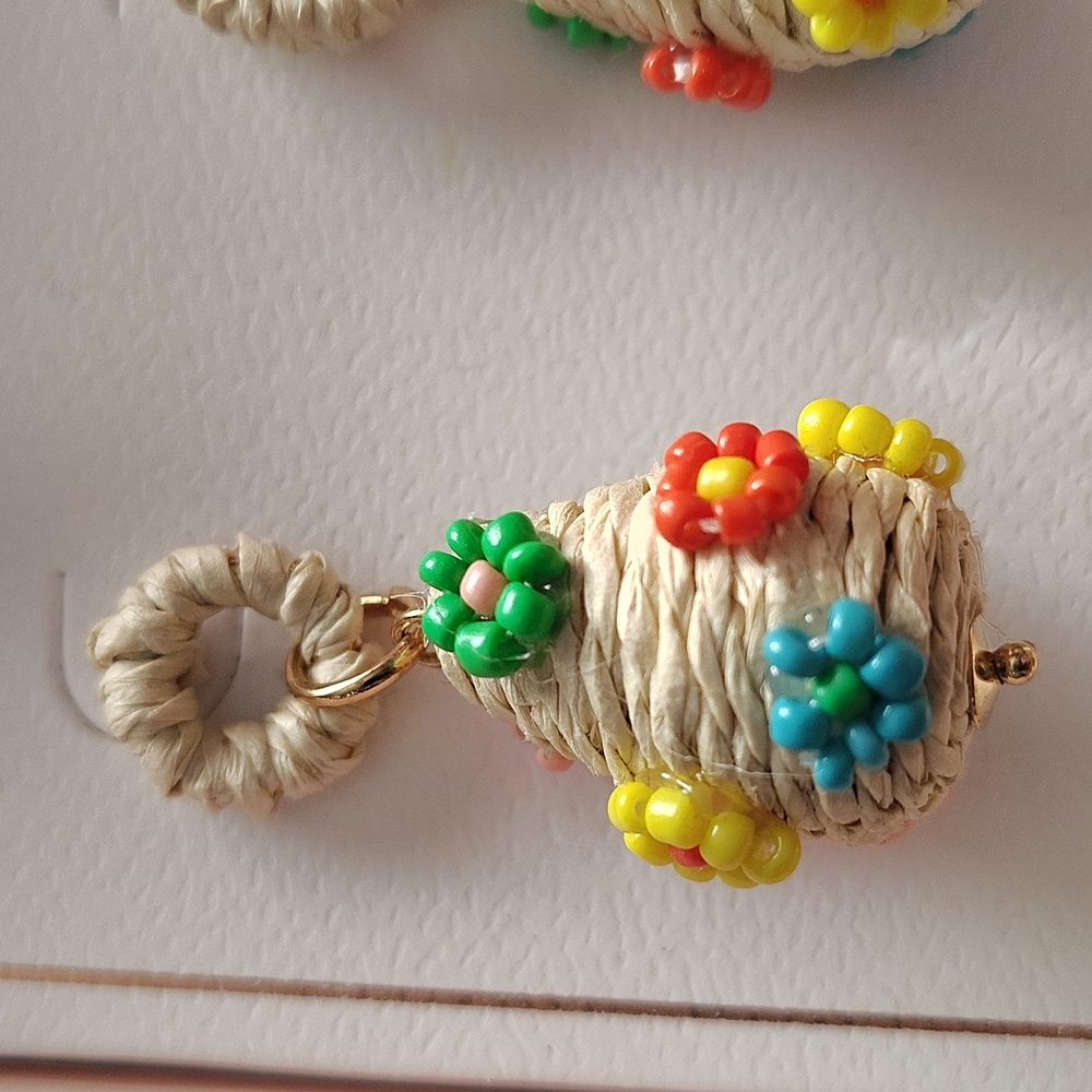 🌼RUSH By Denis & Charles Woven Beehive Style Stud Earrings - Picture 3 of 5